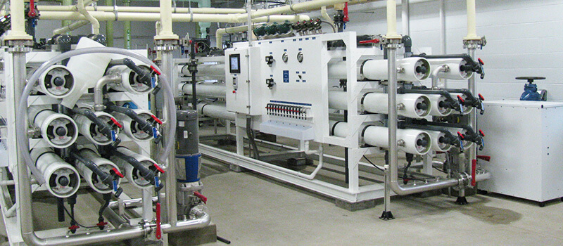 Equipment and machinery inside a Water Treatment Plant