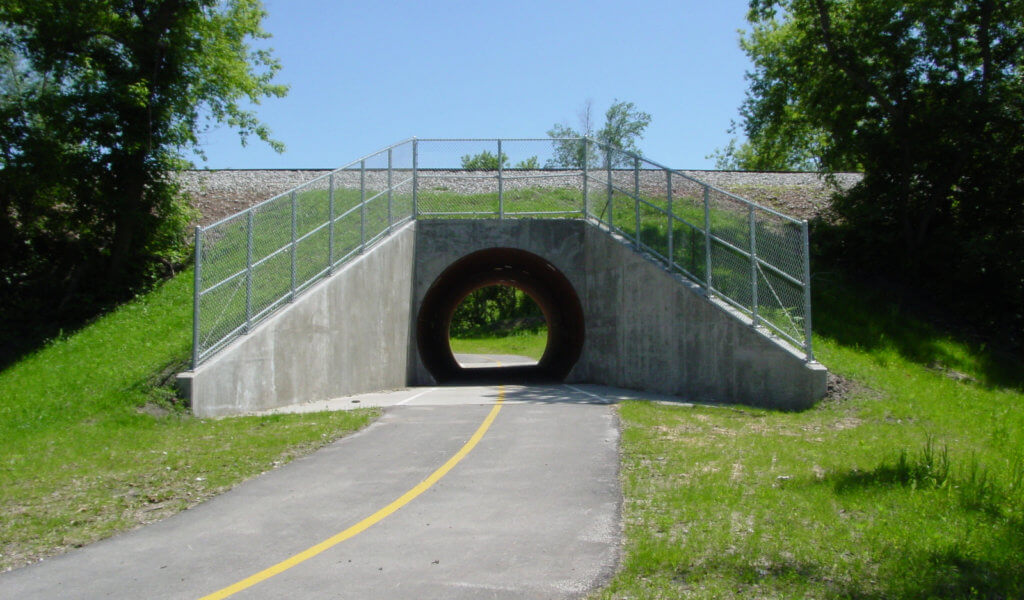 Tunnel under railroad tracks