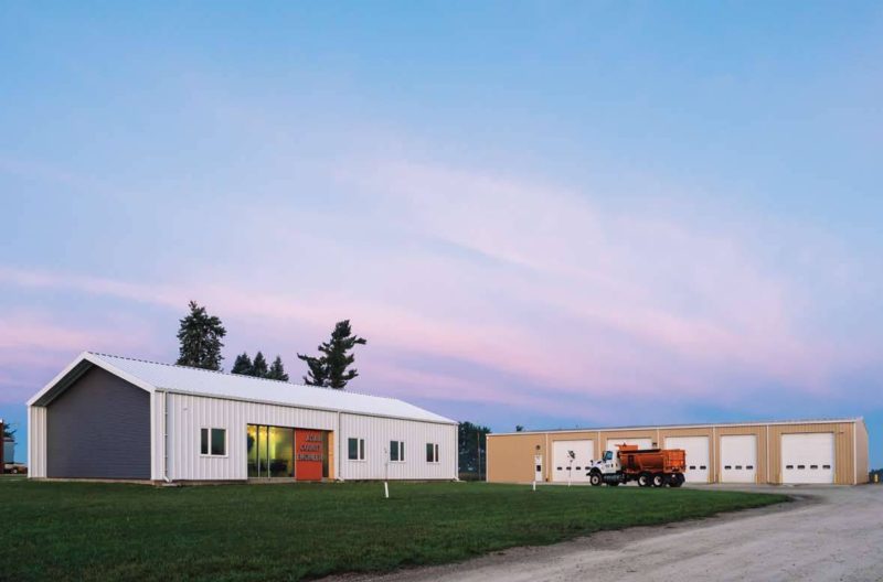 Structures_Gallery1_112.1045.03_AdairCoOfficeBldg