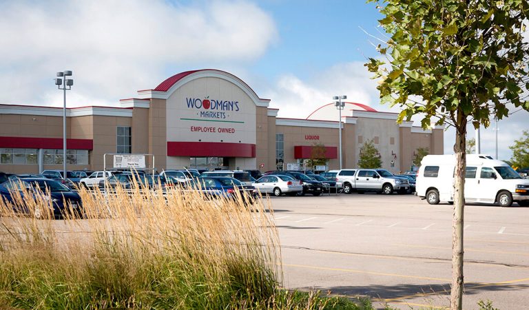 ||Building of an eye clinic as part of land development engineering project.|